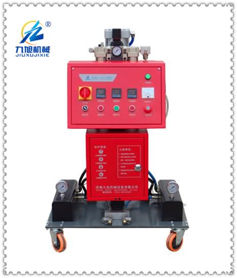 聚氨酯發泡設備型號：JNJX-III(H)型(圖1)